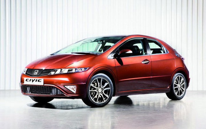Giá xe Honda Civic 20 2011 phiên bản và đánh giá từ các chuyên gia
