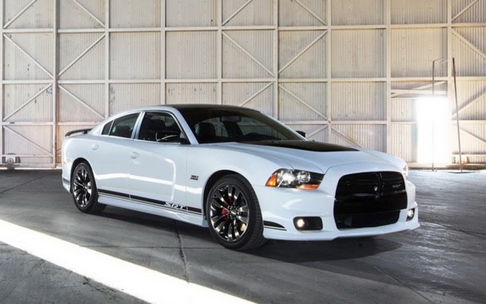 Dodge Charger SRT8 có phiên bản đặc biệt mới