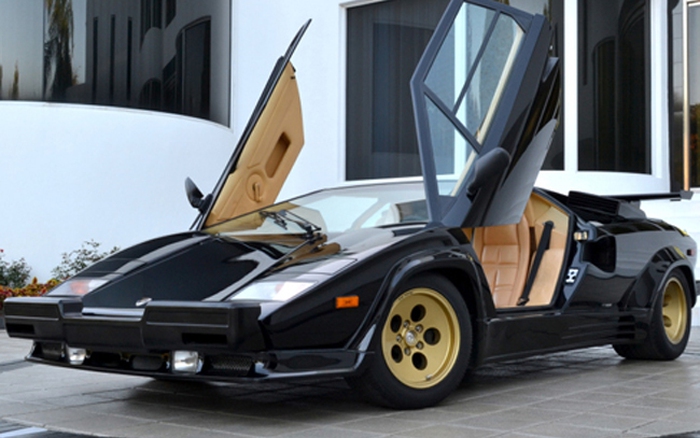 Quay ngược thời gian với Lamborghini Countach 5000 QV 1987