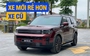 Ngược đời xe cũ đắt hơn xe mới: Đại lý xả kho giảm giá 200 triệu, Hyundai Santa Fe ‘lướt’ bị dồn vào thế khó, bản Prestige chạy 9.000 km đắt hơn bản Calligraphy Turbo ‘đập hộp’